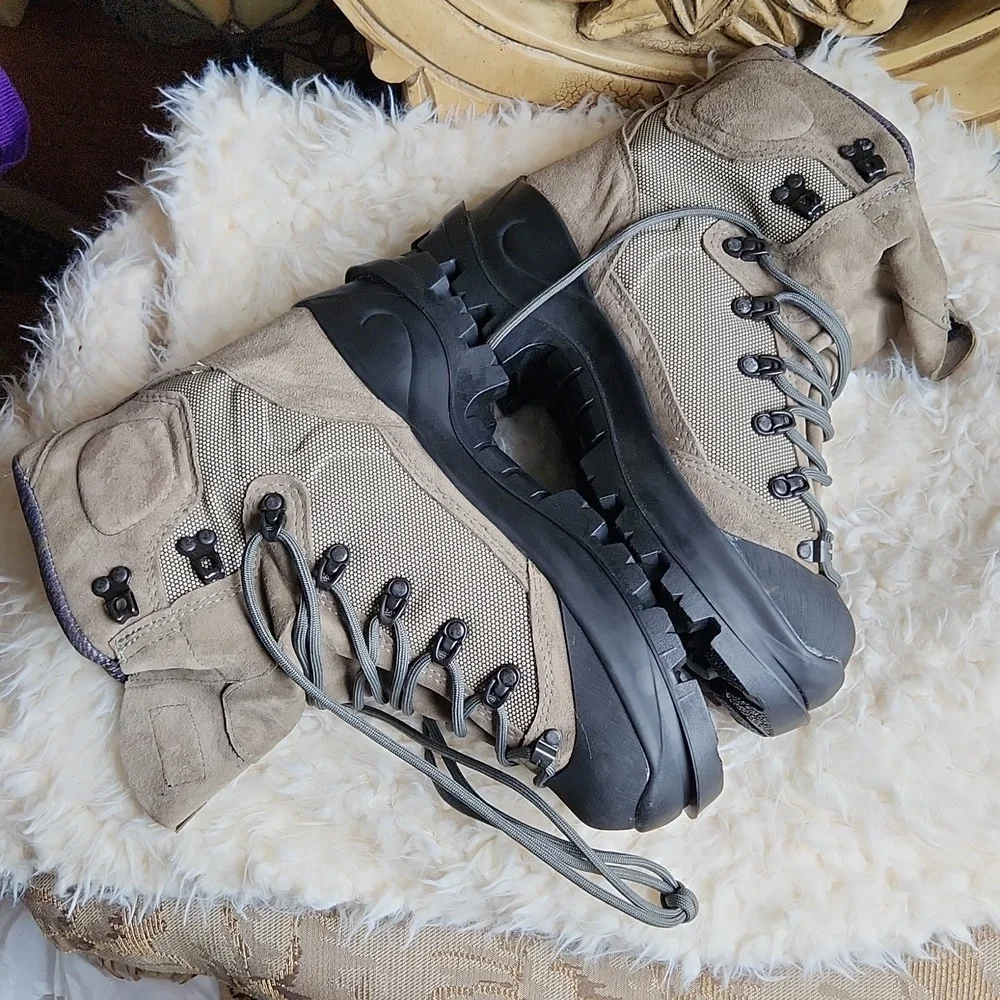 Bates Tora Bora Alpine Hiking Boots